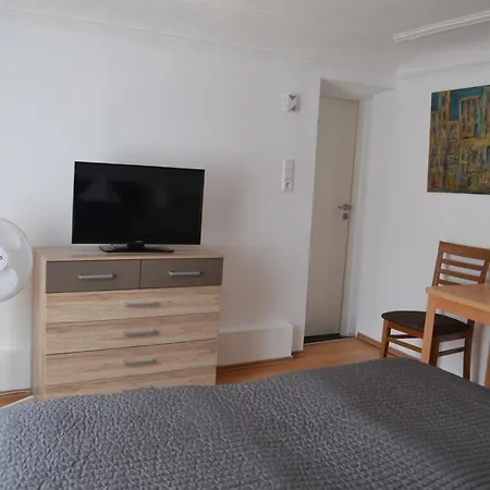 بيت ضيافة Klitzeklein Zentrum 3*